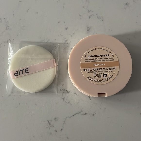 Bite Beauty Changemaker pressed powder in Medium shade (used-barely) - Picture 6 of 12